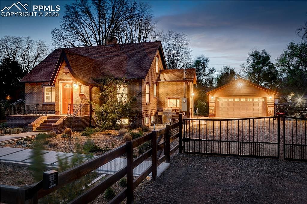 6907 W 12th Ave, Lakewood, CO 80214 | Zillow