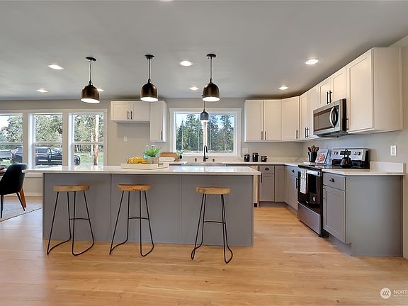 5th image of 10741 138th Avenue SE