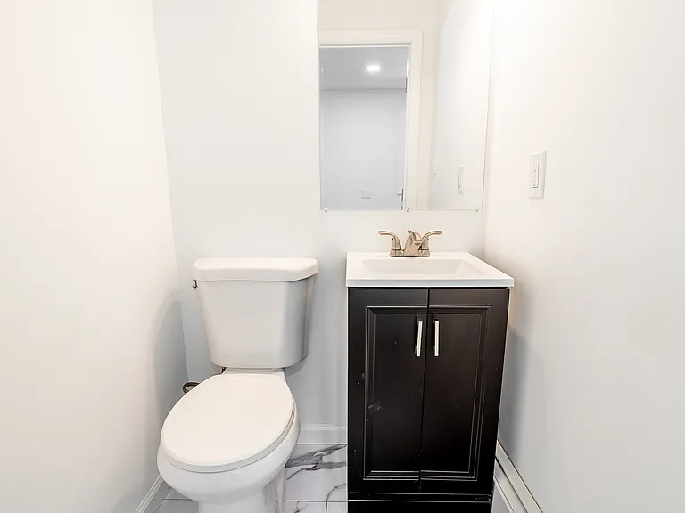 170 Mill St — Photo 1