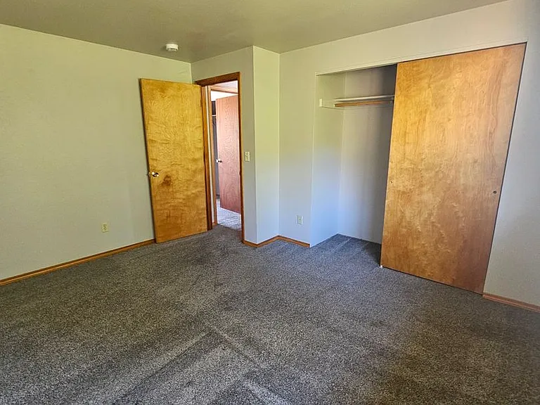 1822 NE Fairview Ave — Photo 16