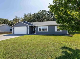 933 Highland Ridge Dr, Manhattan, KS 66503
