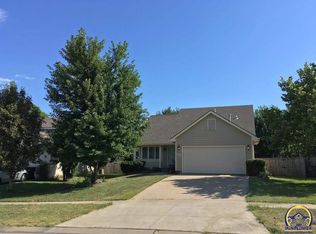 5659 SW 36th Ter, Topeka, KS 66614