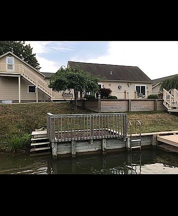 3rd image of 9184 Diane St