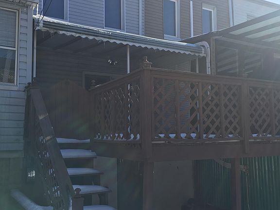 4th image of 2965 Voorhies Ave