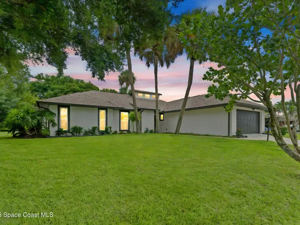 313 Evergreen St NE, Palm Bay, FL 32907