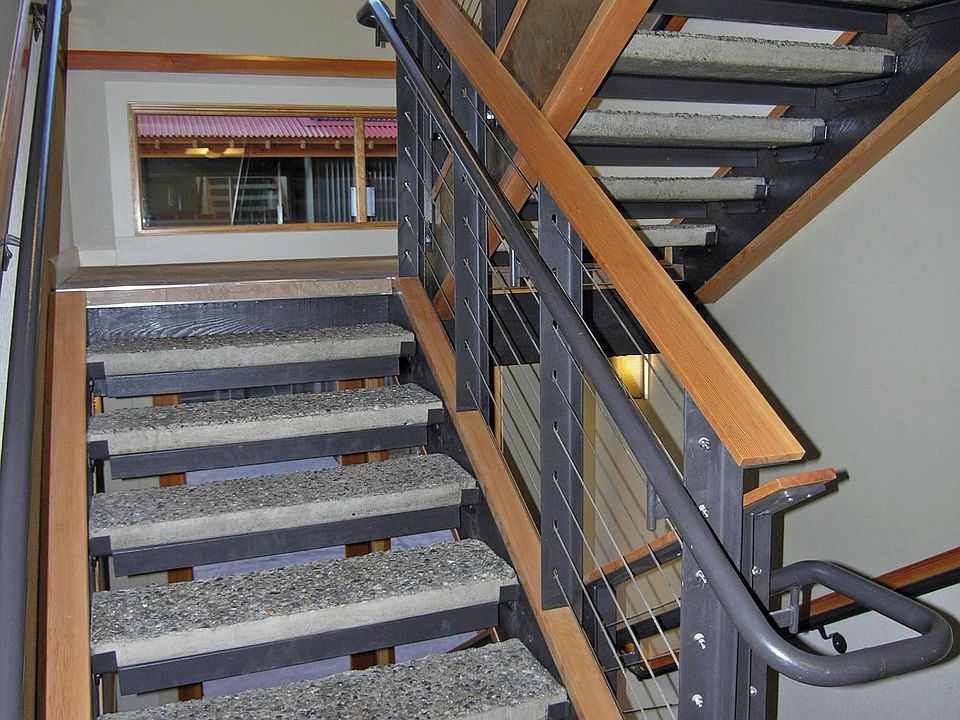 1st image of 1010 W Pine St Unit 203