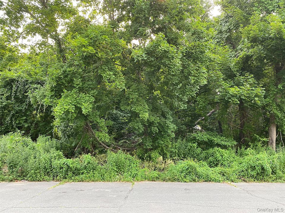 1st image of 724 Macdonald Avenue