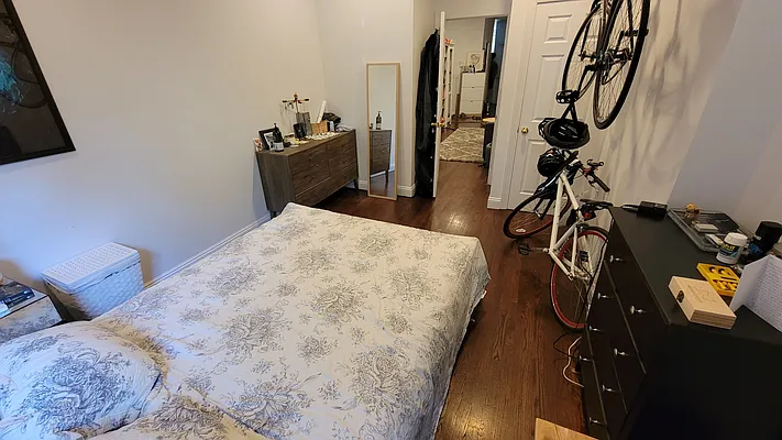 Rented by New York Dwellings LLC | media 33