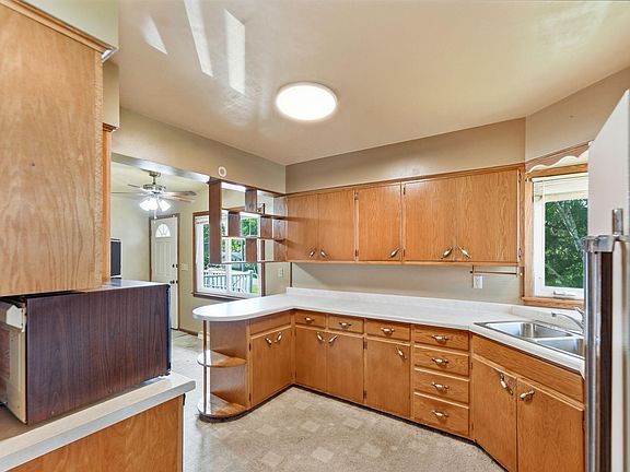 5th image of 1505 Scenic Dr NW