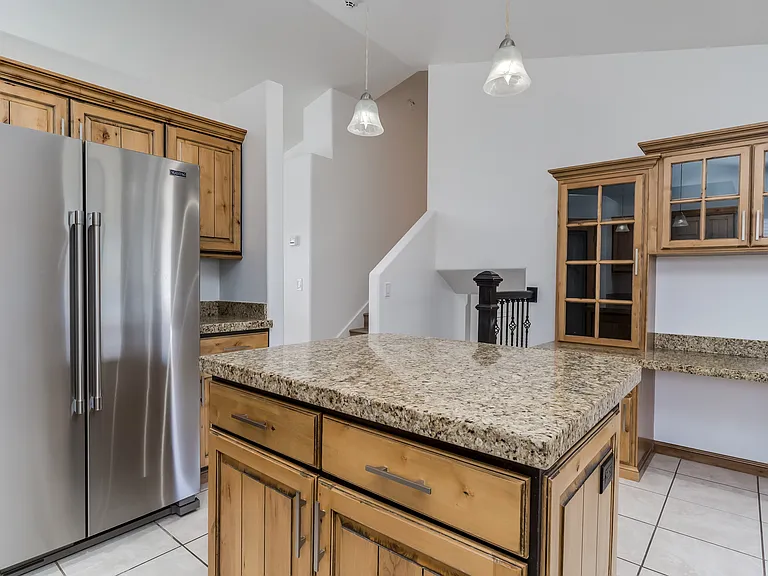 2519 S 1400 W — Photo 12