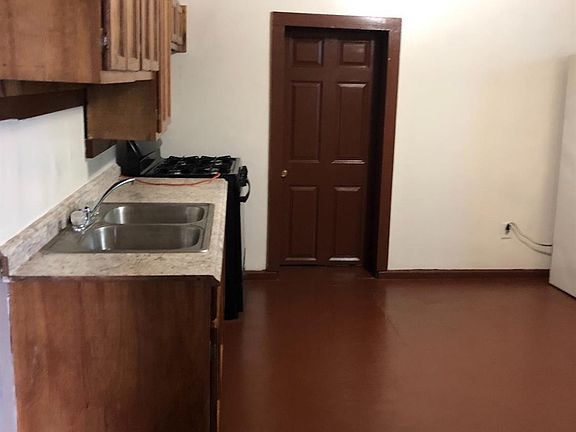4th image of 564 Maryland Ave