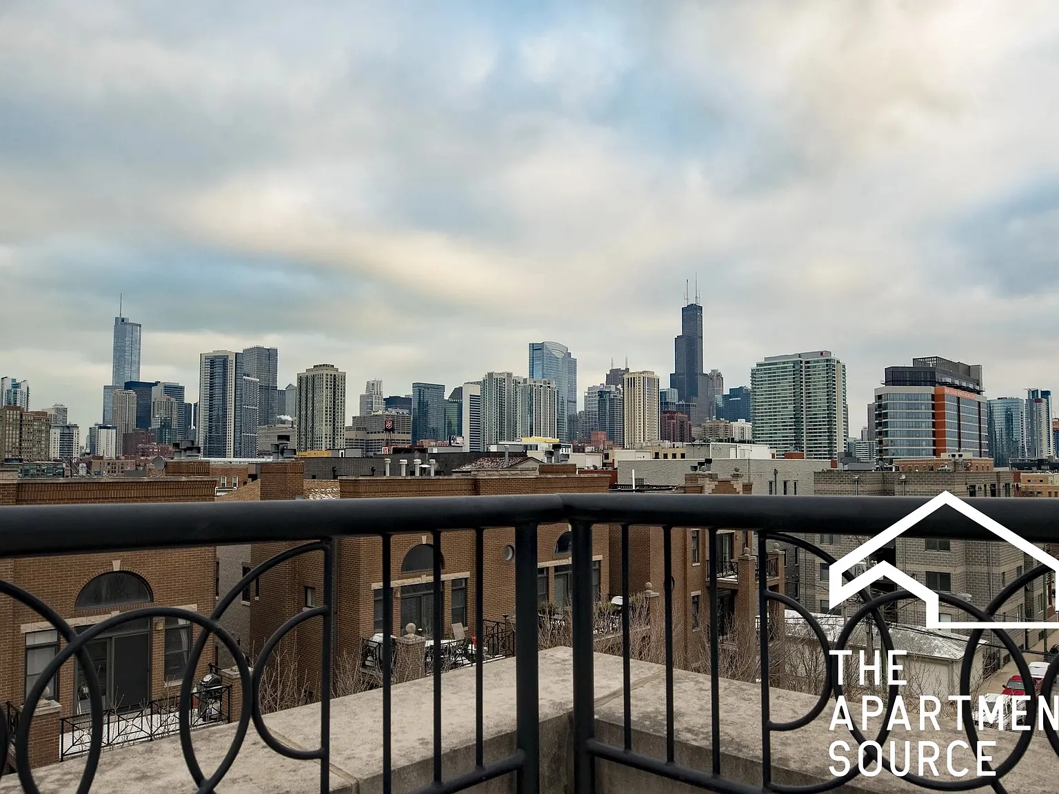 3 bed, 2.5 bath, $4,975 — Photo 1