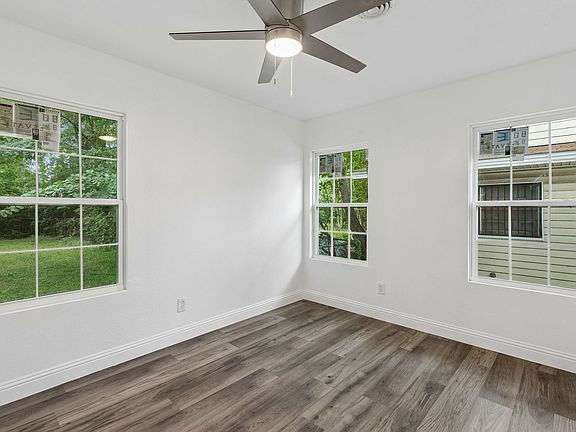 5th image of 4233 Quails Ln