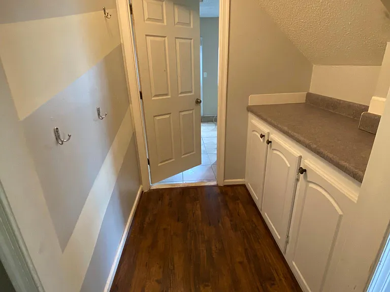 22 Old Pond Ct — Photo 10