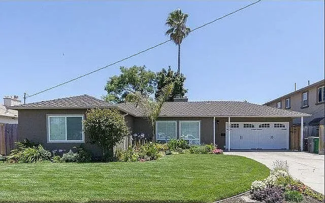 1236 Drake Ave photo 1