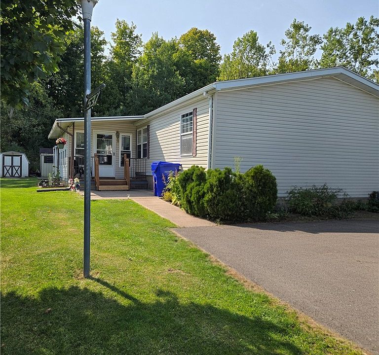 1st image of 537 Rockview Dr