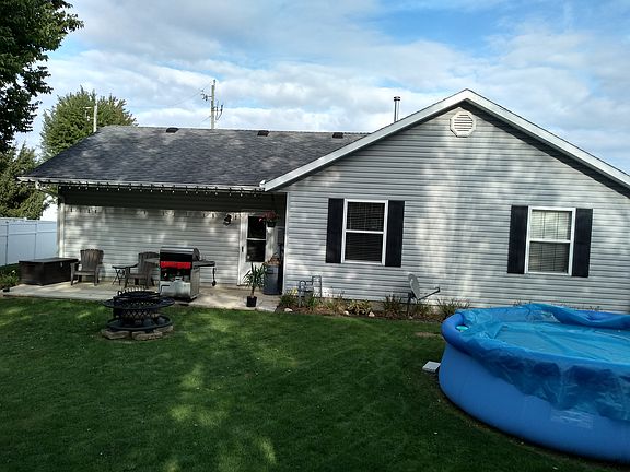 2nd image of 793 N Market St
