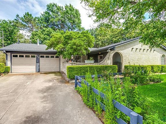 4th image of 6329 Lavano Dr