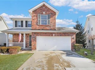 832 Wayland Dr, O'Fallon, MO 63366