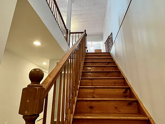 Rented by Brown Harris Stevens | media 51