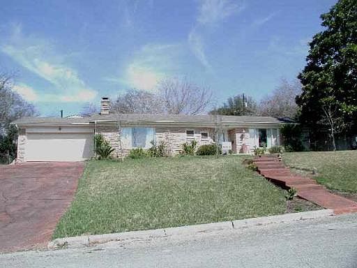 1st image of 917 CANTERBURY HILL
