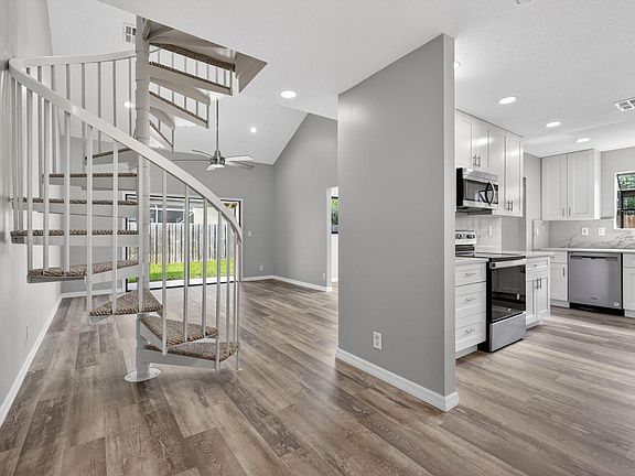 2nd image of 6119 Mullin Street