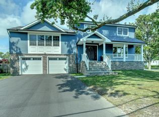 174 Comanche Dr, Oceanport, NJ 07757