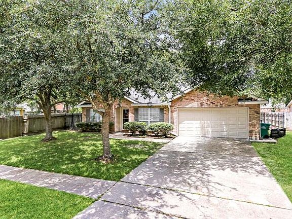 2nd image of 1042 Breckenridge Dr