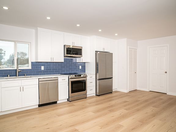 4th image of 5203 Nutmeg St