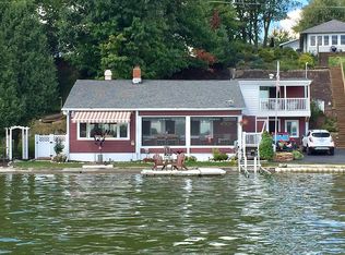 6744 Shoreline Ct, Saranac, MI 48881