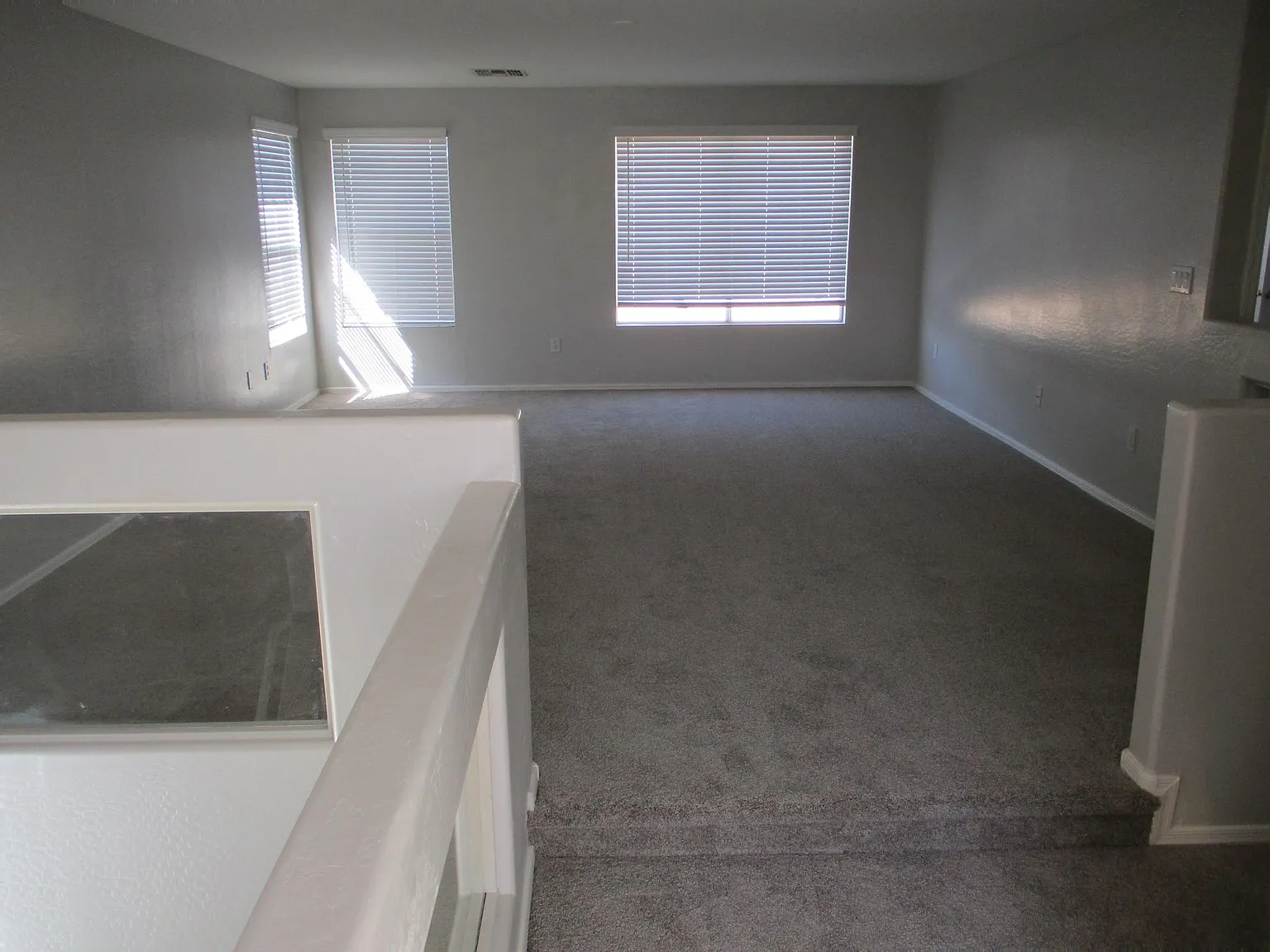 4 bed, 1937 sqft, $1,795 — Photo 4