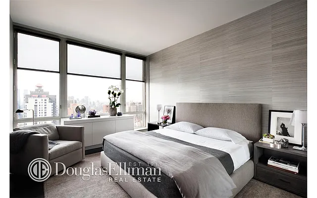 Sold by Douglas Elliman | media 15