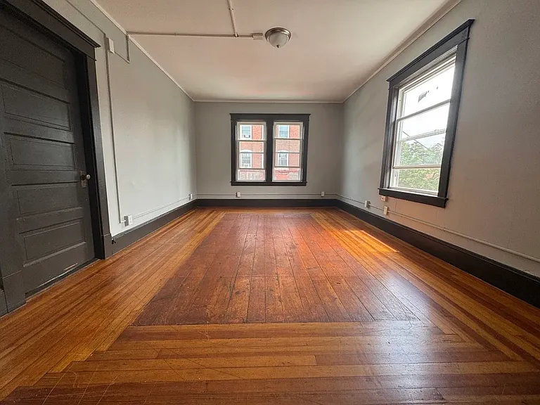 31 Chestnut St #2-C — Photo 10