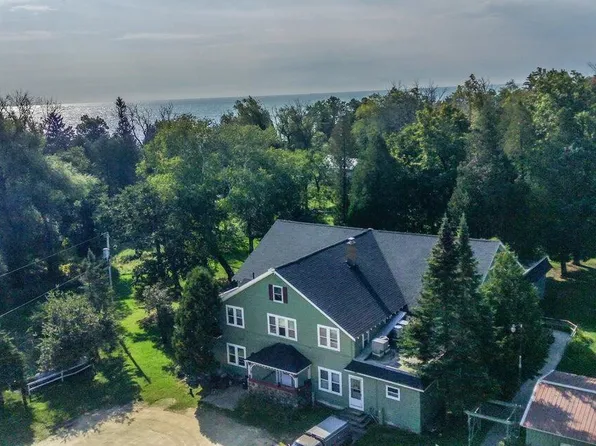 231 Cedar Beach ROAD, Belgium, WI 53004