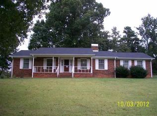 1360 N Pacolet Rd, Campobello, SC 29322