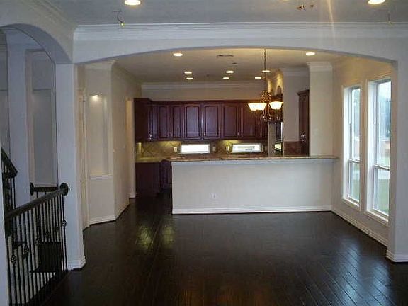 4th image of 5930 Laguna Beach Ln