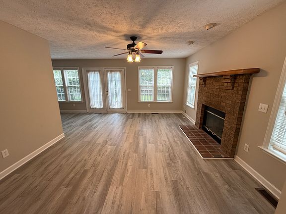 4th image of 131 Trace Dr