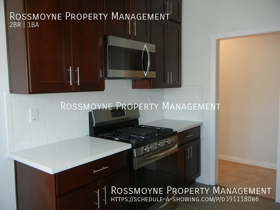 Coming Soon - 2 Bedroom 1 Bath Upper Unit In Vintage Building Close To Adams Square, Glendale — Photo 3