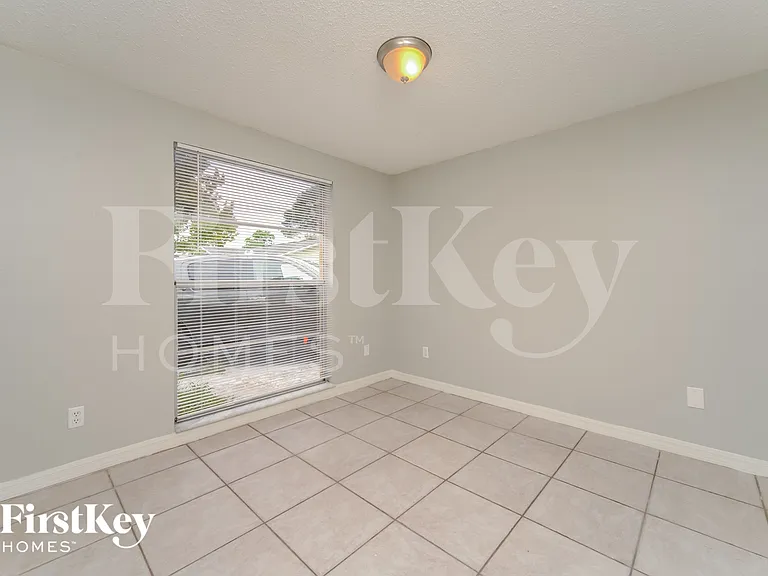 8509 Olympic Ct — Photo 13
