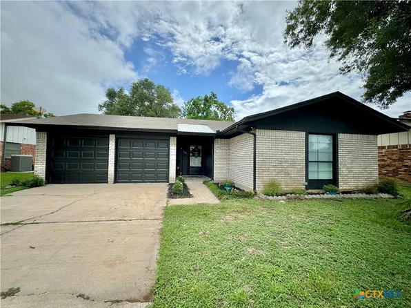204 Timberlane Dr, Victoria, TX 77901