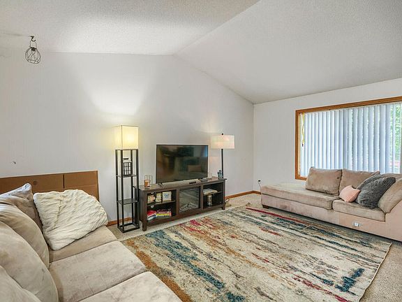 3rd image of 567 131st Ave N