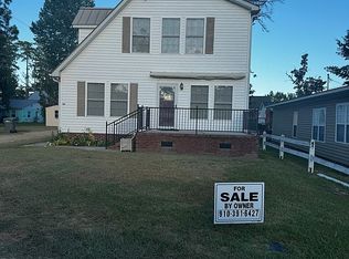 112 Pine Ave, Elizabethtown, NC 28337