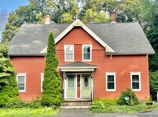 27 Maple St #B, Northbridge, MA 01534