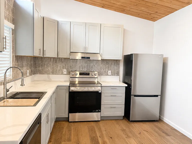 4382 Bixby Way — Photo 4