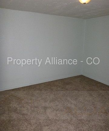 5th image of 1692 1/2 Yosemite St