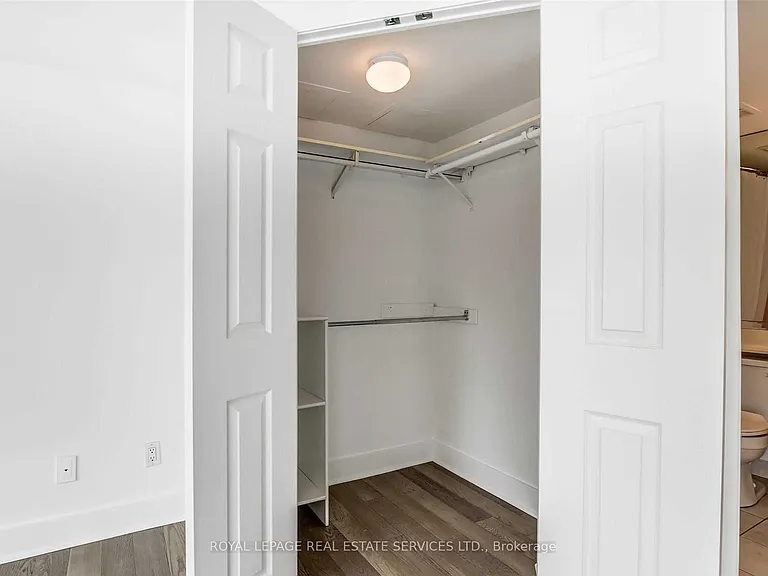 550 Queens Quay W #709 — Photo 20