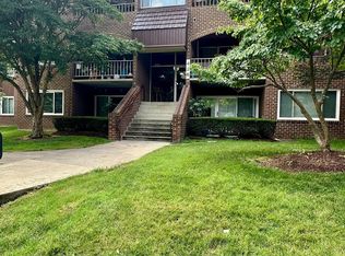 426 Girard St APT 164, Gaithersburg, MD 20877