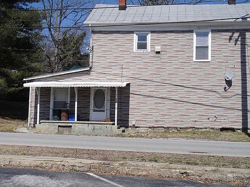 1st image of 1015 Cambria St NE
