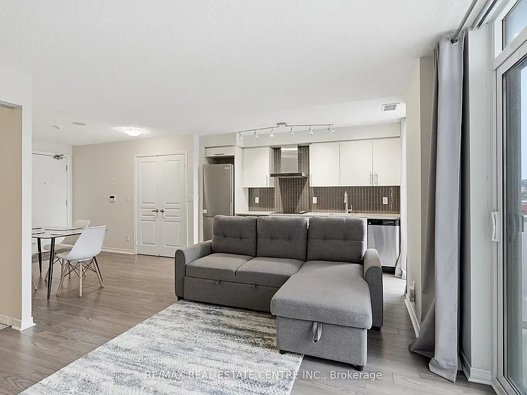 352 Front St W #1010 — Photo 12