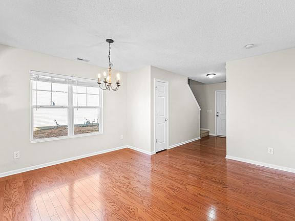 5th image of 3515 Mountain Brook Cir